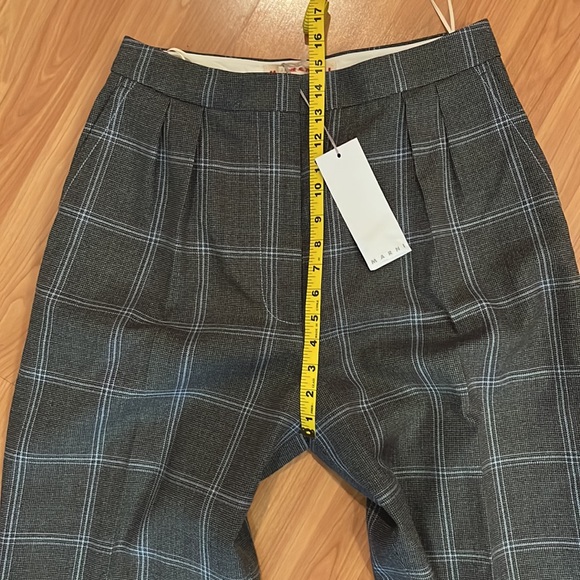 Brand new Marni wide leg pants. 100% wool. Grey. Size IT 42 = US 6 - Picture 7 of 12